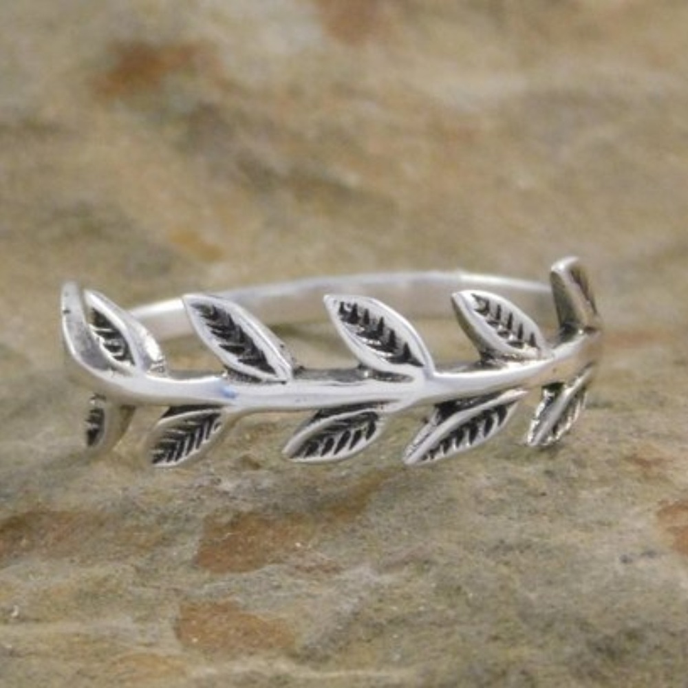 Laurel Branch Ring 925 Silver Laurel Leaf